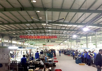 LARES北京大型工業(yè)吊扇 金屬材料制造，高效節(jié)能降溫解決方案